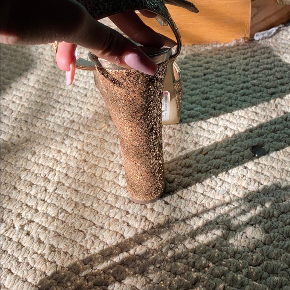 Heeels!!! - Picture 7 of 9